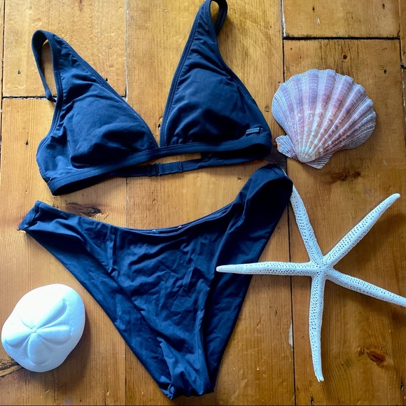 ⚡️SOLD⚡️ Roxy Bikini Set - Picture 1 of 9